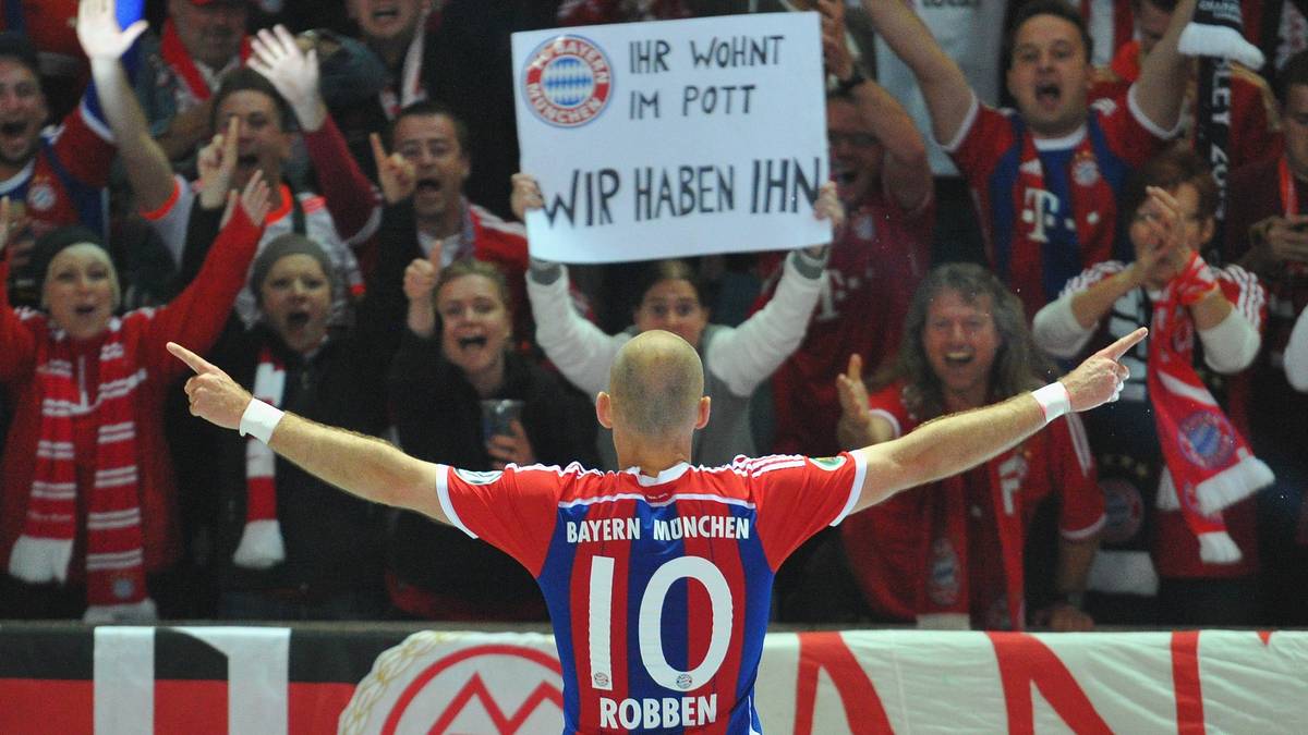 Wembley-Matchwinner Arjen Robben macht für den FC Bayern in der Nachspielzeit alles klar. Die Bayern feiern, die Borussen trotten frustriert vom Rasen