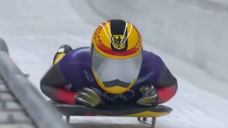 Die deutschen Skeleton-Frauen holen im olympischen Eiskanal Silber und Bronze, nur eine Österreicherin ist unschlagbar. Der finale Lauf entwickelt sich dennoch zum dramatischen Ende. 