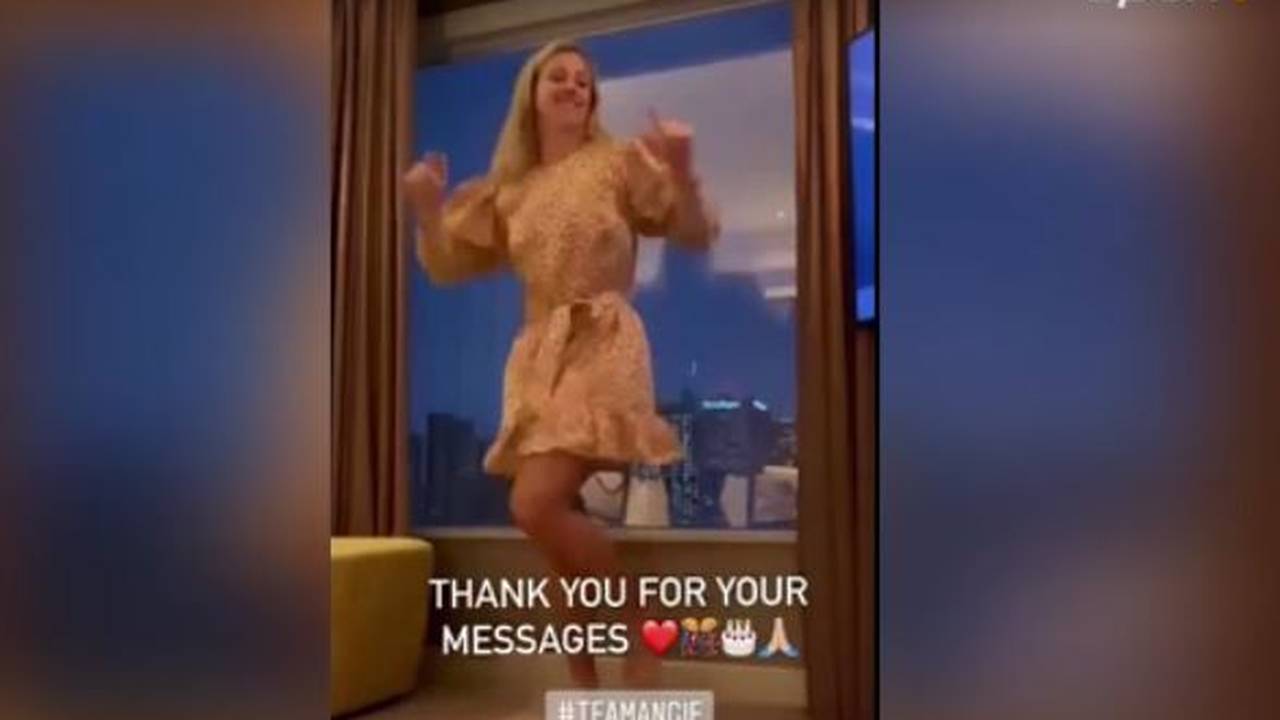 Champagner und Tanzen: So feiert Angelique Kerber in der Quarantäne