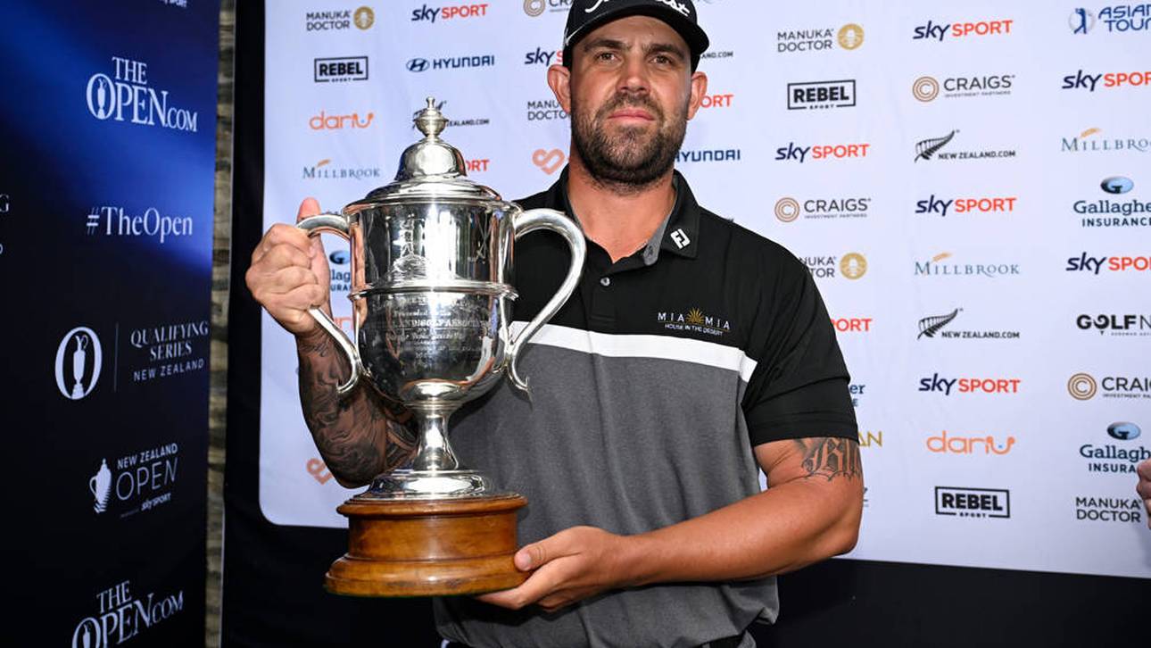 Ryan Peake mit dem lebensverändernden Pokal 