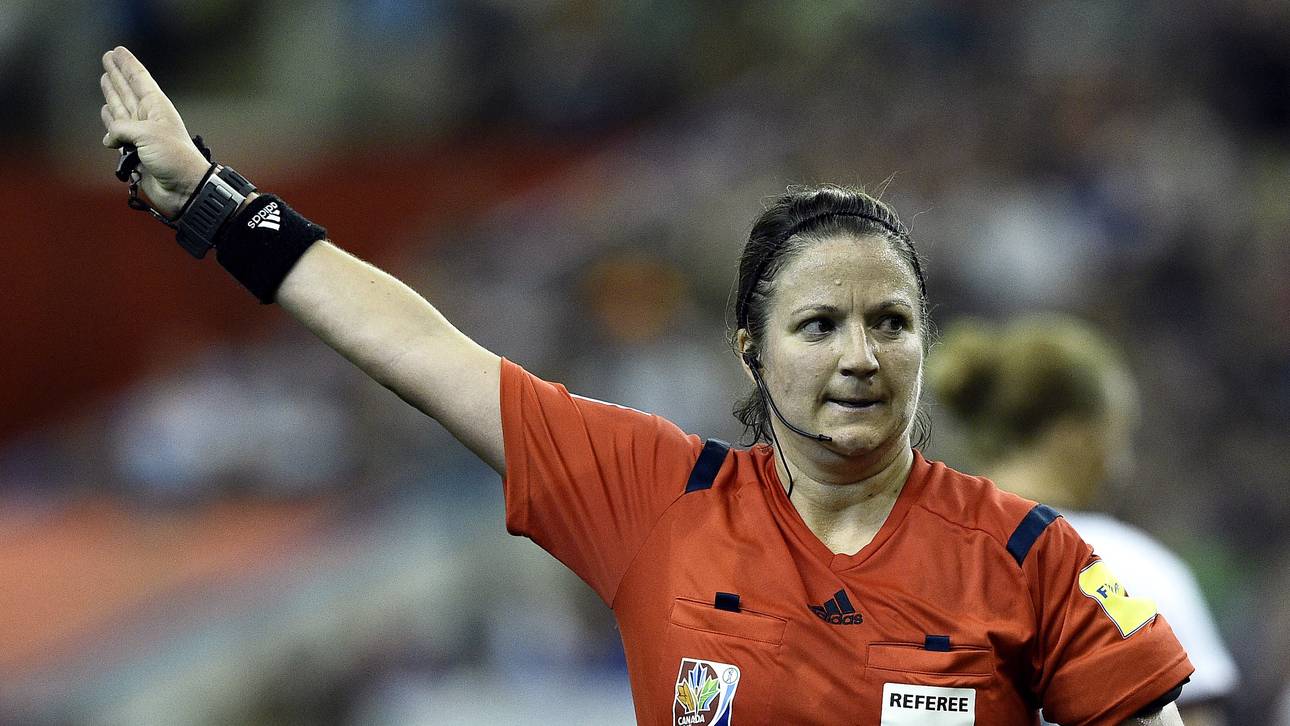 WM-Schiedsrichterin hat Brustkrebs
