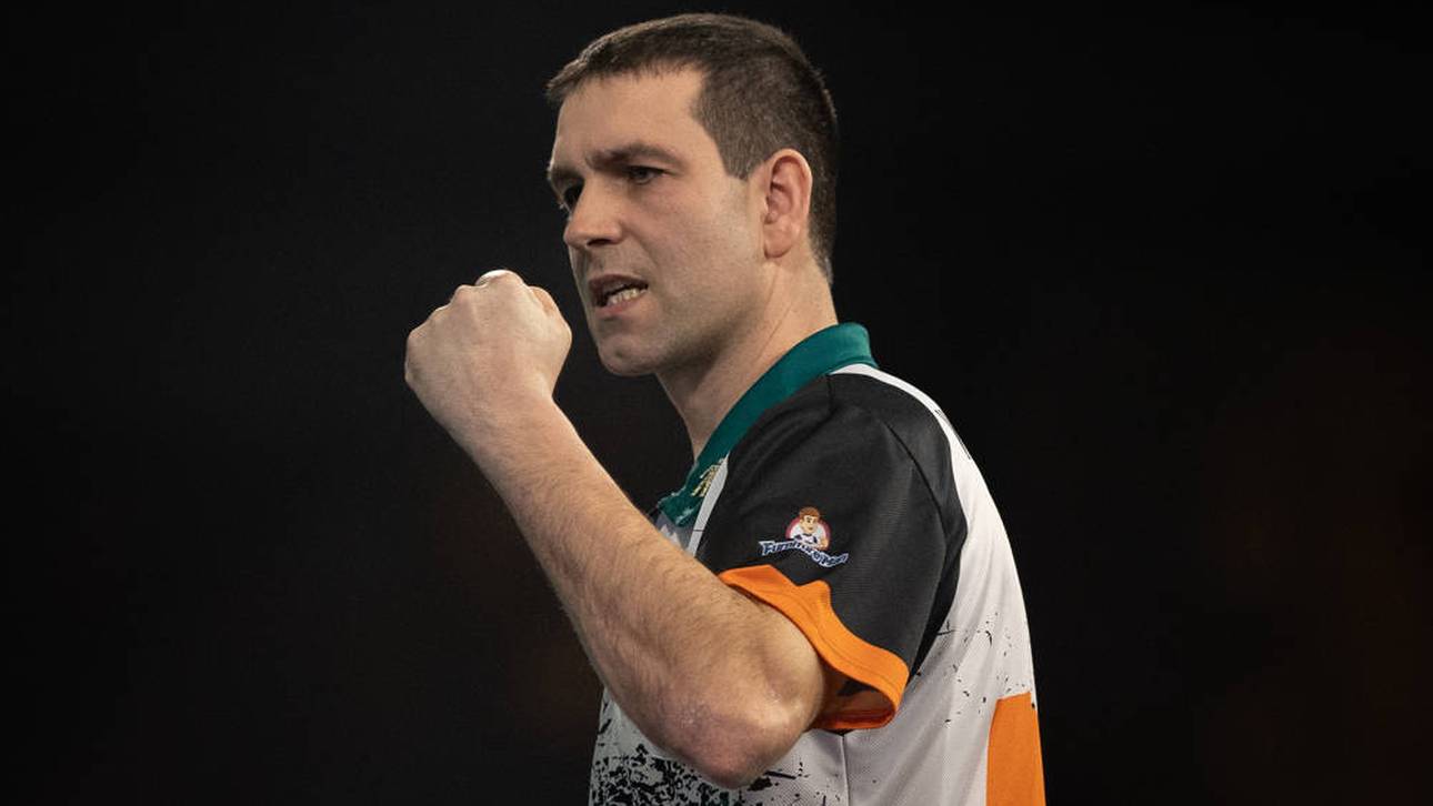 JETZT im TV & Stream: Nächster Darts-Krimi?