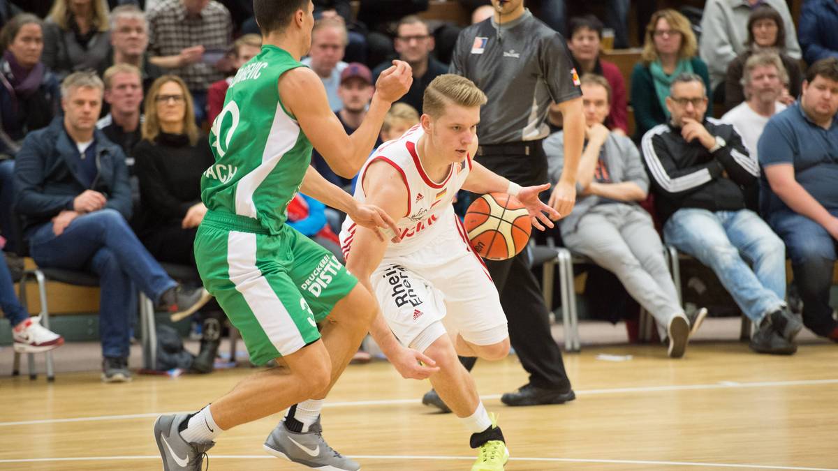 ANTONIO PILIPOVIC (Forward; Drake; Junior): Das Flügel-Talent mit serbisch-bosnischen Wurzeln sammelte 16/17 bereits bei den RheinStars in Köln Erfahrung. Am College in Des Moines, Iowa reichte es im zweiten Jahr zu 7,5 Minuten im Schnitt. Coach Niko Medved ist dennoch begeistert: "Er bringt eine einzigartige Kombination aus Größe und Skills mit"