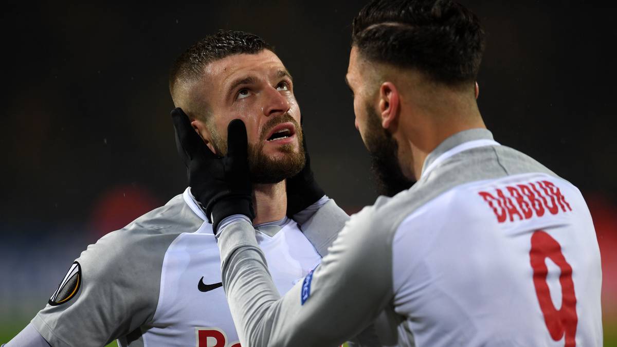 DER STANDARD: "Salzburg überzeugt in Dortmund. Valon Berisha erzielte beide Salzburger Tore, doch auch seine Kollegen waren wertvolle Puzzlesteine des Gästekollektivs"