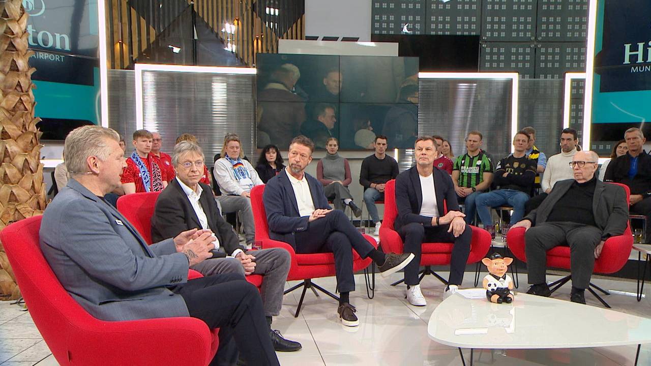 Effenberg zerlegt BVB-Mannschaft