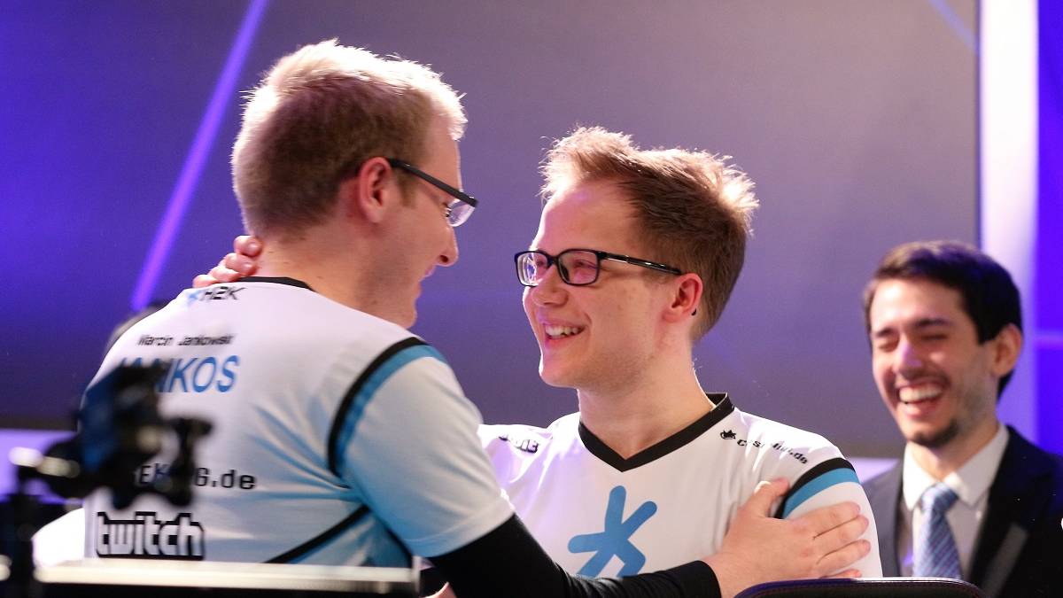 Vander und Jankos hatten gute Laune – ebenso ihr Coach pr0lly im Hintergrund.