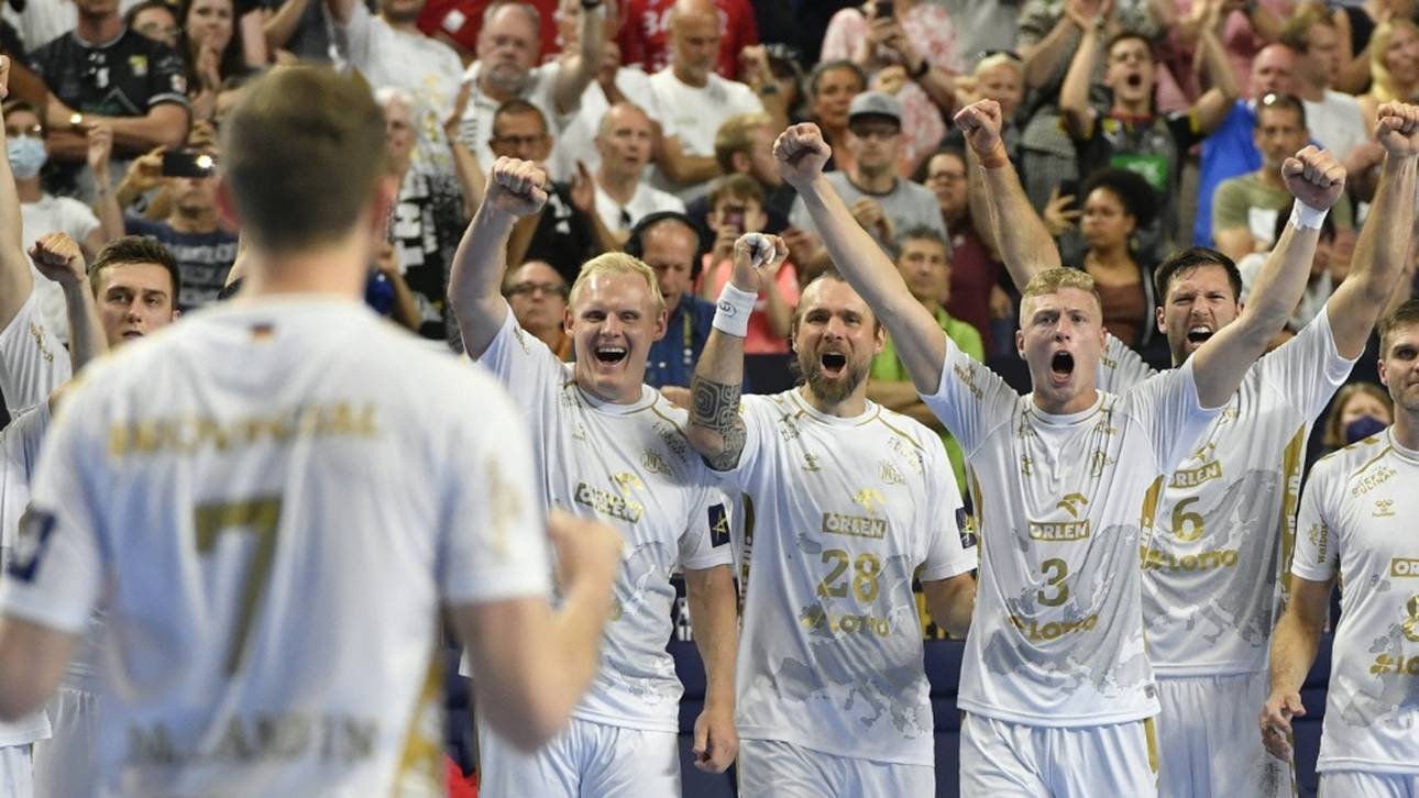 Kiel stürmt ins Achtelfinale