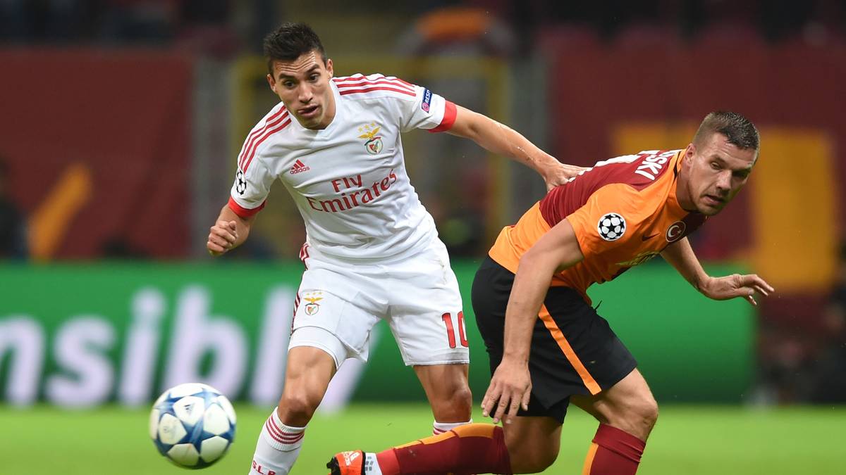 NICOLAS GAITAN: Ein Spieler, bei dem man sich fragt, wieso er nicht schon seit Jahren bei noch wichtigeren Klubs spielt. Im Januar scheiterte Manchester United mit einer 30-Millionen-Offerte. Wäre die Investition wert gewesen, seit 2010 schon der herausragende Torvorbereiter Benficas. Aktuell mal wieder in absoluter Top-Form. Darum: Punkt für Benfica: 5,5:3,5
