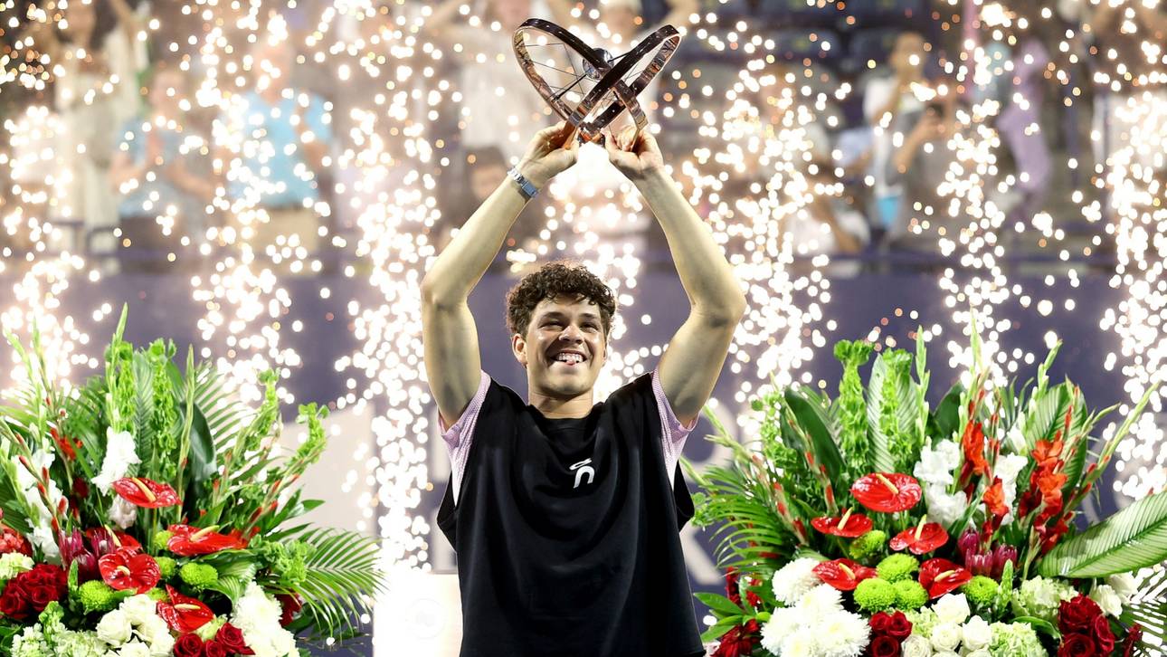 „Surreale“ Titel-Premiere für Shelton