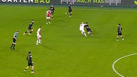 Die Highlights der Partie Rot-Weiss Essen - VfB Stuttgart II aus der 3. Liga im Video.