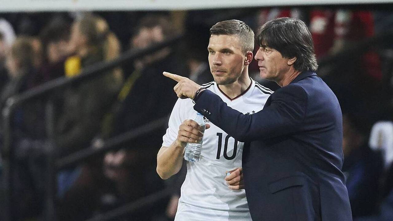 Newsflash: Podolski kritisiert DFB-Team