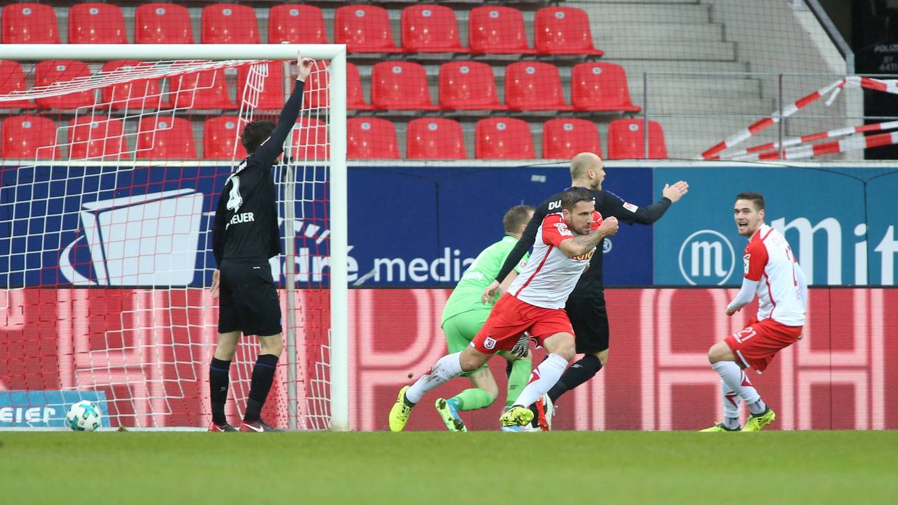 Regensburg überrollt Duisburg