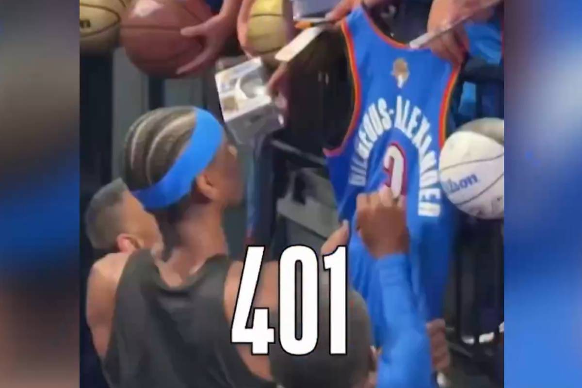 Der amtierende NBA-MVP, Shai Gilgeous-Alexander, unterschreibt nach dem Spiel eine unfassbare Anzahl an Autogrammen.