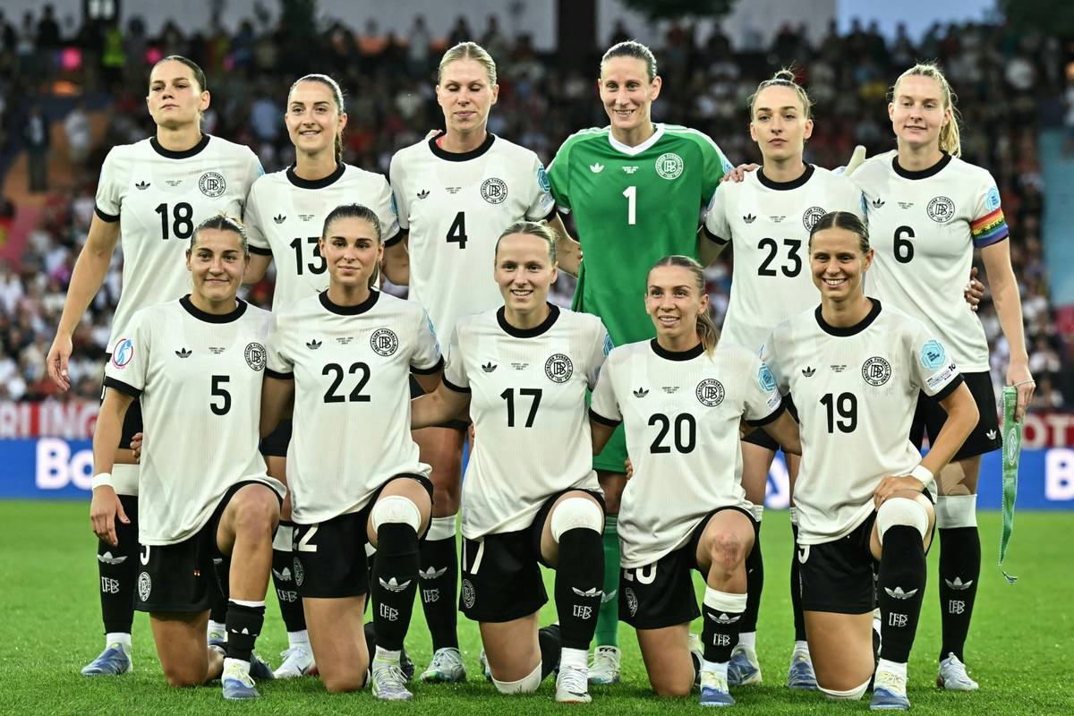 DFB-Frauen spielen in Kaiserslautern