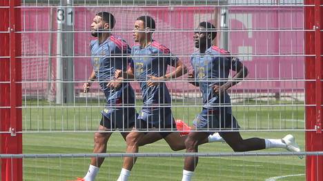 Statt koreanischer Schwüle bayerische Hitze: Die Bayern-Stars kehren an die Säbener Straße zurück und treffen auf Jamal Musiala, Alphonso Davies und Co. Auch Neuzugang Ismael Saibari ist dabei.