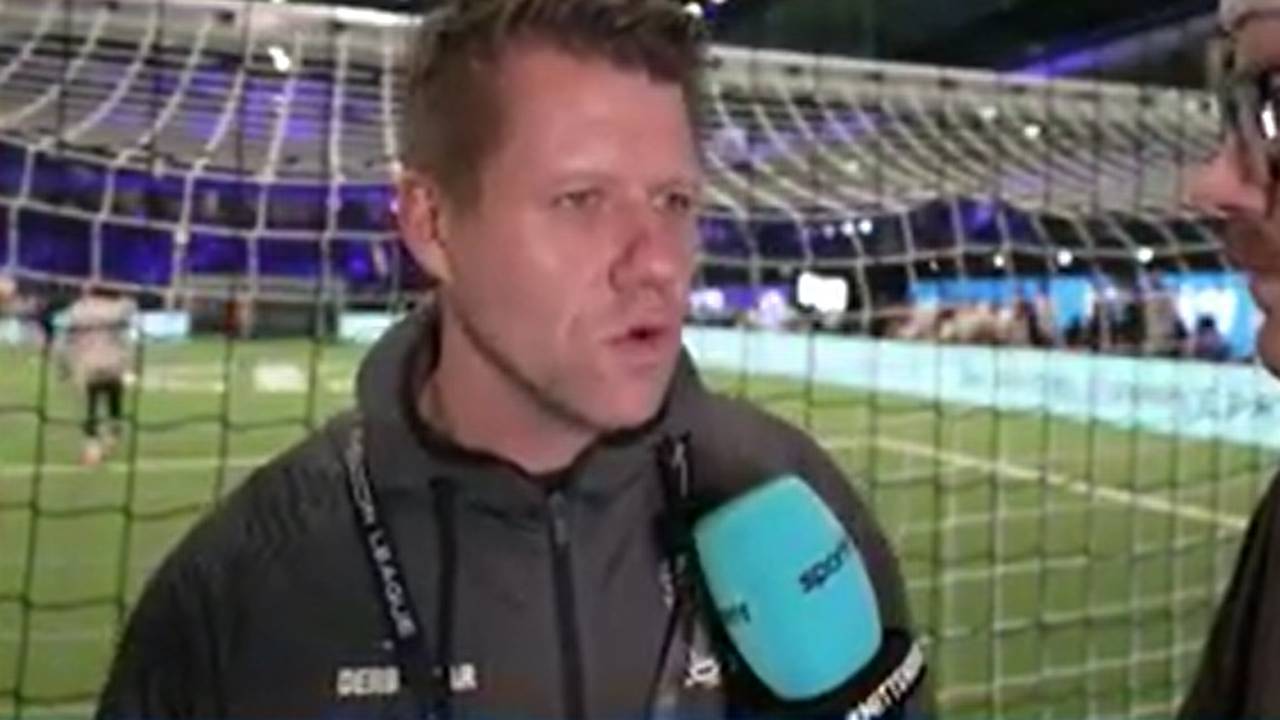 Dieser Bundesliga-Schiedsrichter pfeift jetzt in der Icon League