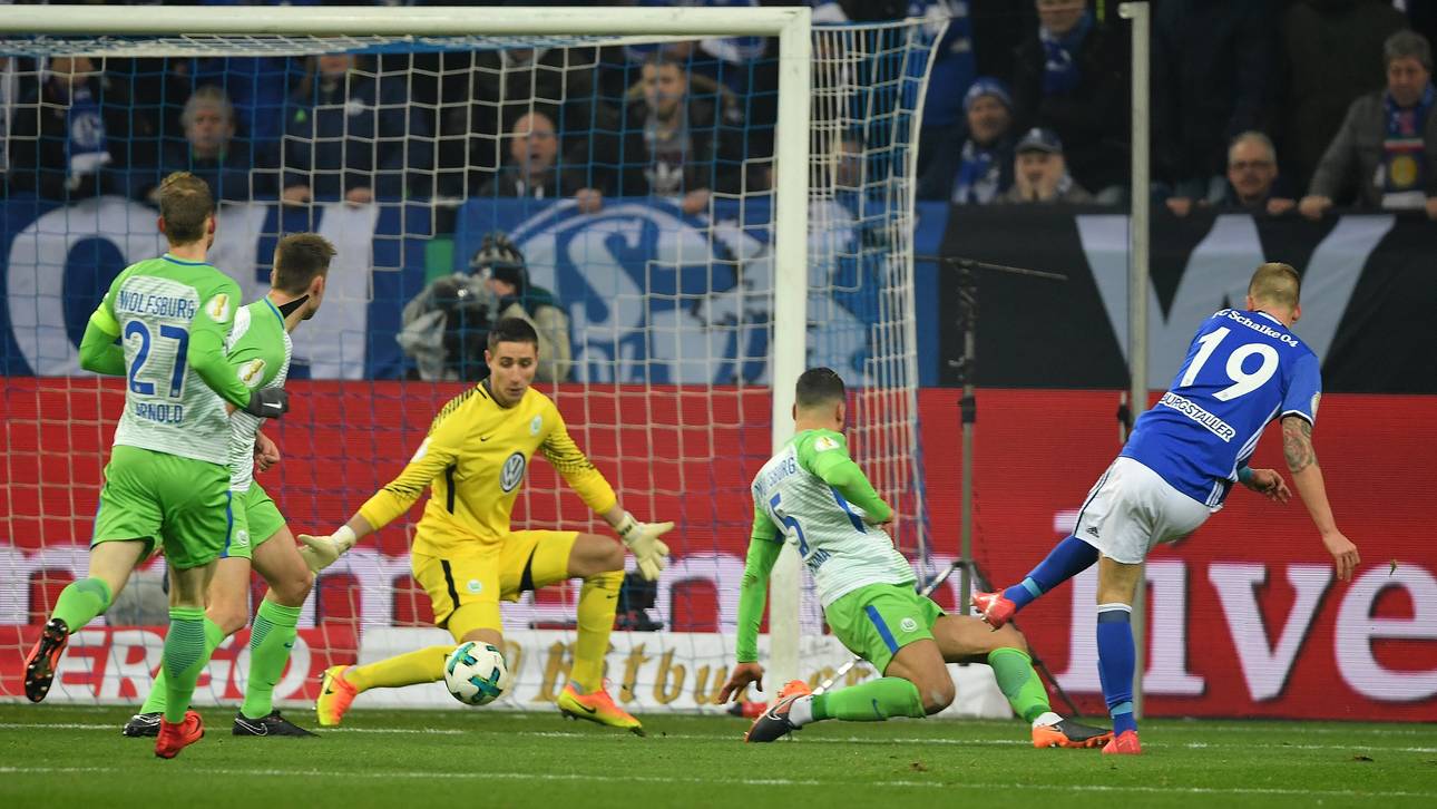 Burgstaller führt S04 ins Halbfinale