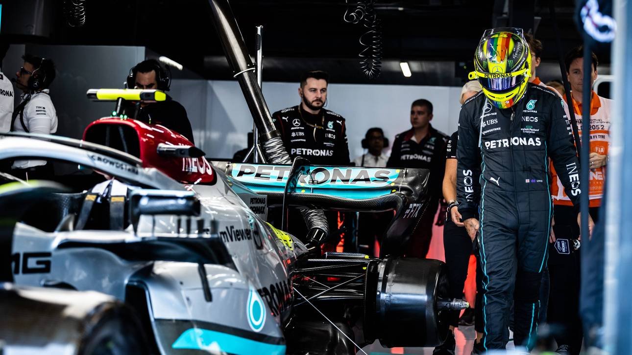 Hamilton pestet gegen eigenes Team
