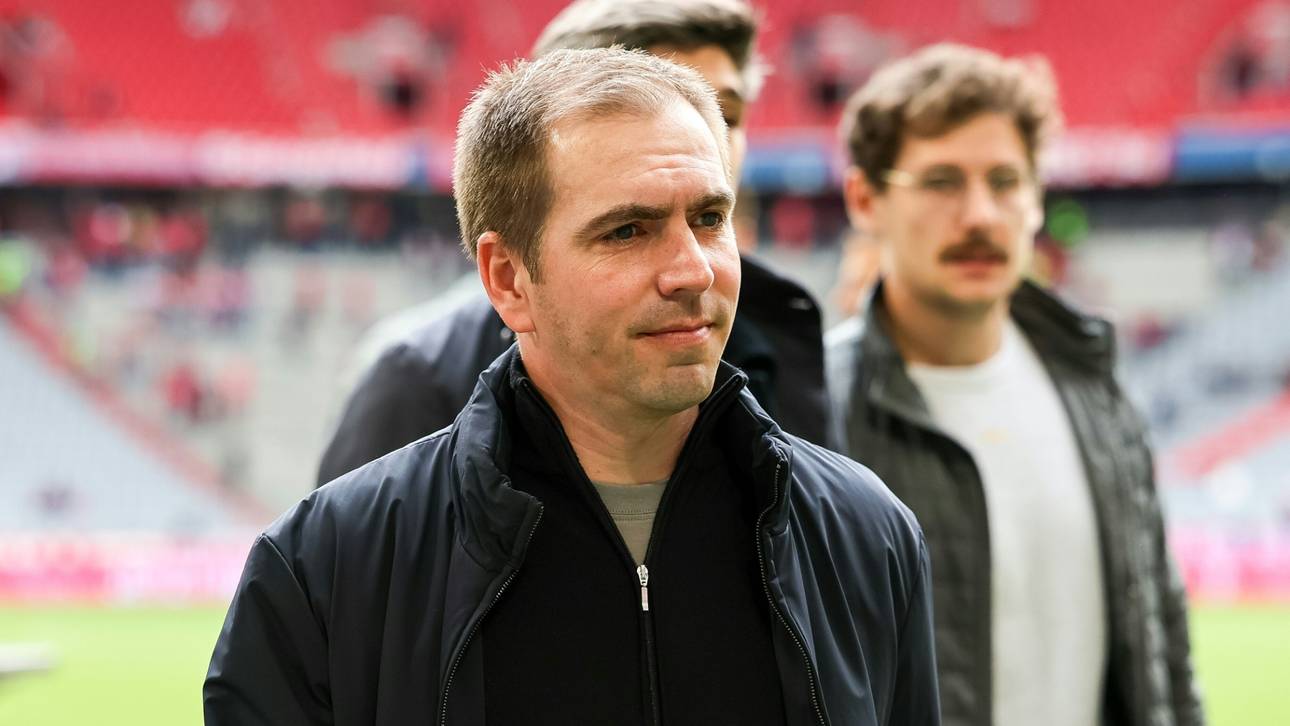 Lahm kritisiert den Zeitpunkt der Torhüter-Entscheidung