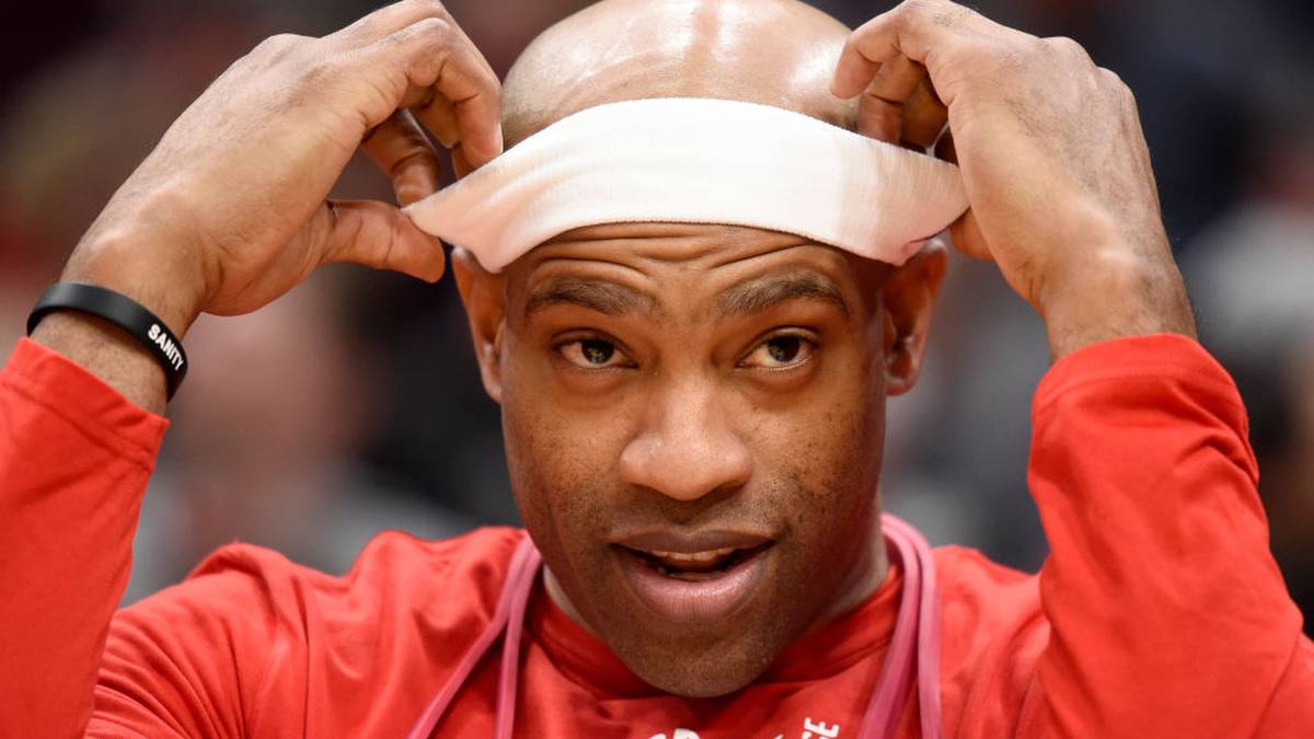 Doch aufhören will "Air Canada" eigentlich noch gar nicht: "Wenn es das wirklich war, dann danke ich euch allen für eure Liebe und Unterstützung in all den Jahren", sagte der 43-Jährige 