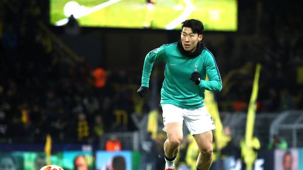 Borussia Dortmund v Tottenham Hotspur - UEFA Champions League Round of 16: Second Leg For Santander