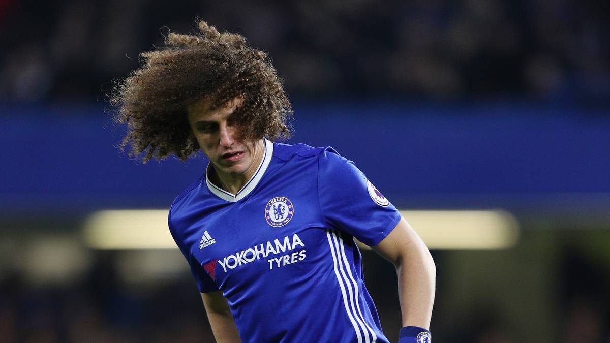 So kennt man David Luiz: Die wilde Mähne ist zum Markenzeichen des Chelsea-Verteidigers geworden. Doch der Brasilianer überraschte seine Fans auch schon mit einem ungewöhnlichen Style