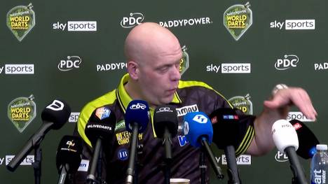 Nach seinem Sieg gegen Arno Merk äußert sich Michael van Gerwen zum deutschen WM-Debütanten. Außerdem wird er zu den Klagen deutscher Spieler über zu viel Druck befragt - und hat eine klare Meinung.