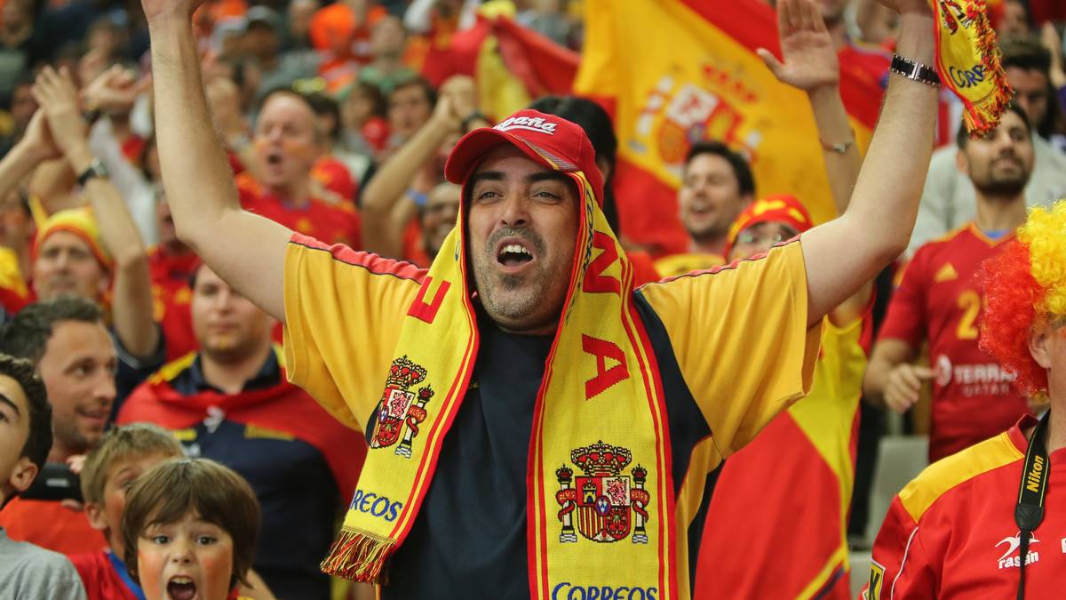 Der Titelverteidiger gewinnt die Neuauflage des Finals von 2013 mit 54:24