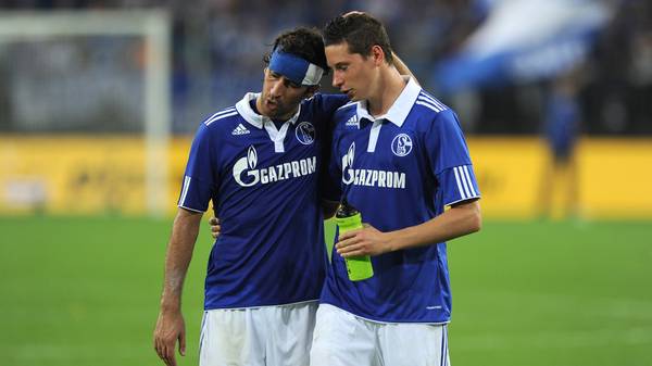 Schalke`s Spanish striker Raul (L) and J