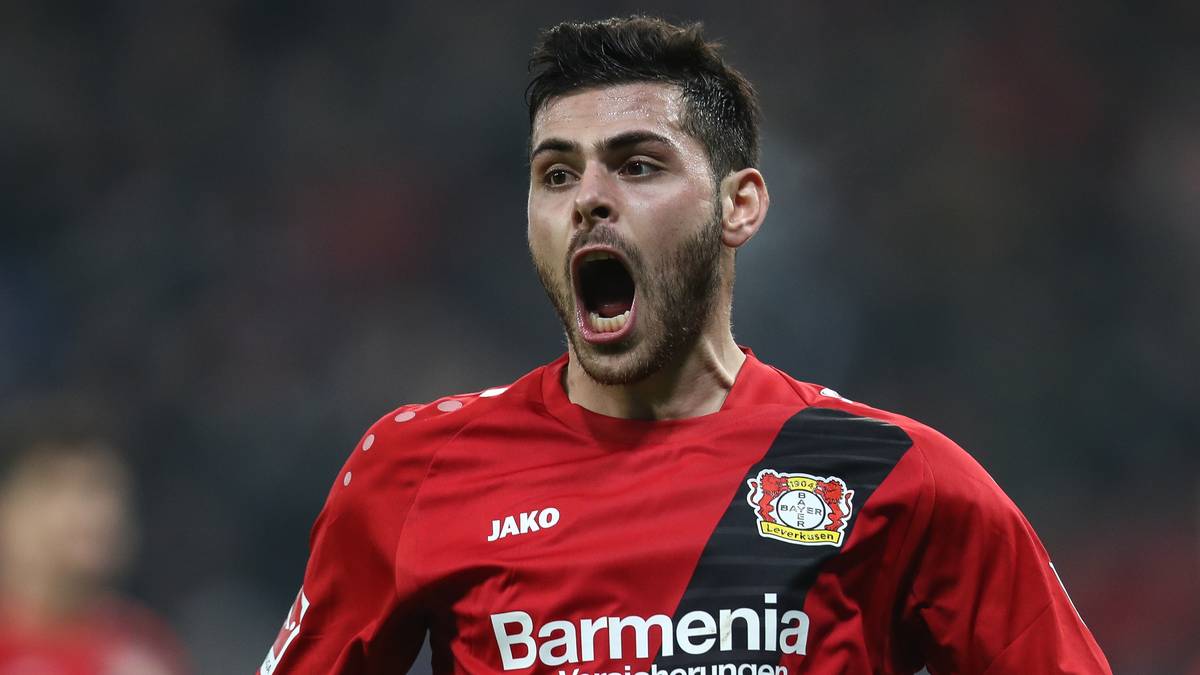 Vollands Tor weckt bei den Leverkusenern neue Kräfte. Die Gastgeber haben Chancen auf den Ausgleich, bringen den Ball aber nicht zum zweiten Mal im Bayern-Tor unter