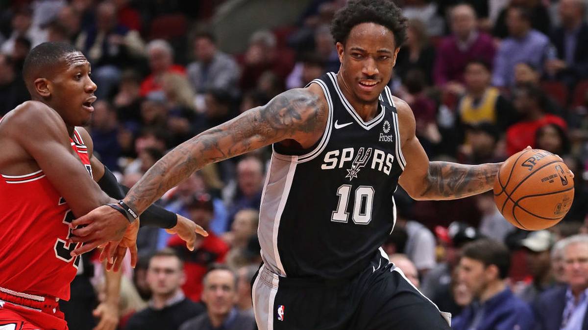 PLATZ 14 - SAN ANTONIO SPURS (1,8 Milliarden): Die Spurs sind eine grundsolide Franchise, die für Erfolg steht. Nach 22 Jahren Playoffs nacheinander droht dieses Jahr jedoch der vorzeitige Urlaub. So schnell wird es im Forbes-Ranking aber nicht bergab gehen