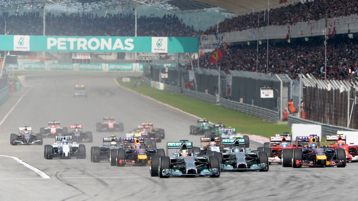 SEPANG/MALAYSIA,  29. März: In den letzten fünf Jahren gewann Sebastian Vettel drei Mal in Sepang. Dort herrscht große Regen-Gefahr. 2009 musste das Rennen deshalb sogar abgebrochen werden. Distanz: 310 Kilometer