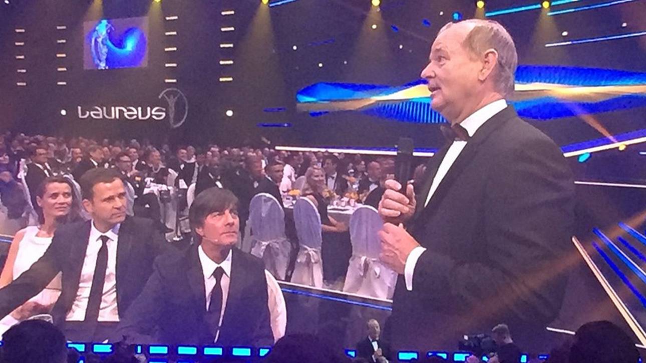 Murray singt Ständchen für Löw