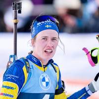 Am Anfang der Saison hatte Elvira Öberg noch reale Chancen auf den Gewinn des Gesamtweltcups im Biathlon. Doch dann machte ihr Körper der Schwedin einen Strich durch die Rechnung. 