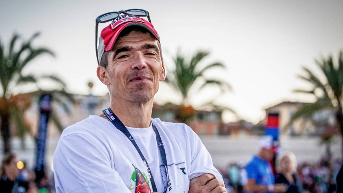 Dan Lorang bei der Ironman Weltmeisterschaft 2023 in Nizza, wo er Jan Frodeno und Anne Haug betreute.