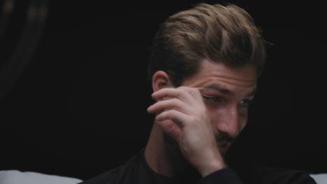 Die Dokumentation über den Europapokalsieg von Eintracht Frankfurt hat ihre Premiere gefeiert. Das wollte sich kein Spieler der SGE entgehen lassen.