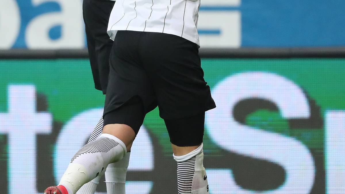 Marco Russ (r., 59.), Simon Falette (65.) und Marius Wolf (67.) machen aus einem 1:1 ruck zuck ein 4:1. Teroddes zweiter Treffer zum 4:2 (73.) ist da zu verschmerzen