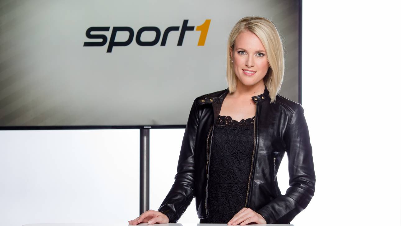 SPORT1-Moderatorin singt Hymne