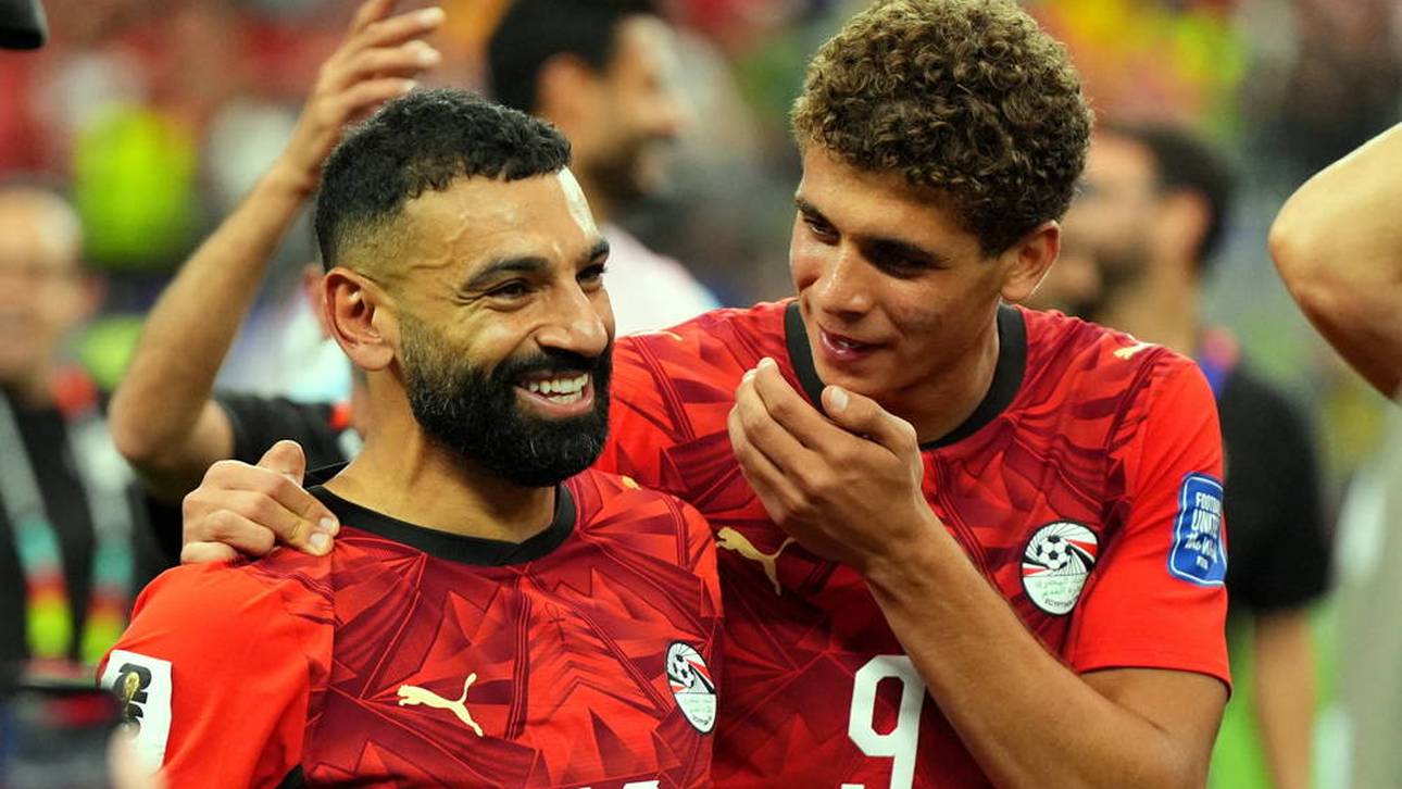 Hamza Abdelkarim (r.) spielte an der Seite seines Idols Mo Salah bei der WM