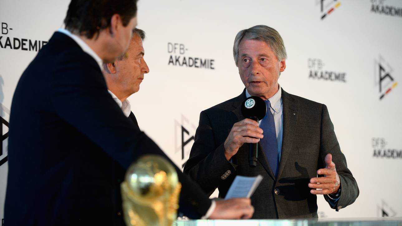 DFB-Razzia: Basis fordert Reaktion