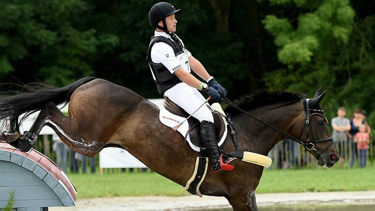 Luhmühlen: Olympiasieger Jung nach Springfehler ohne Siegchance