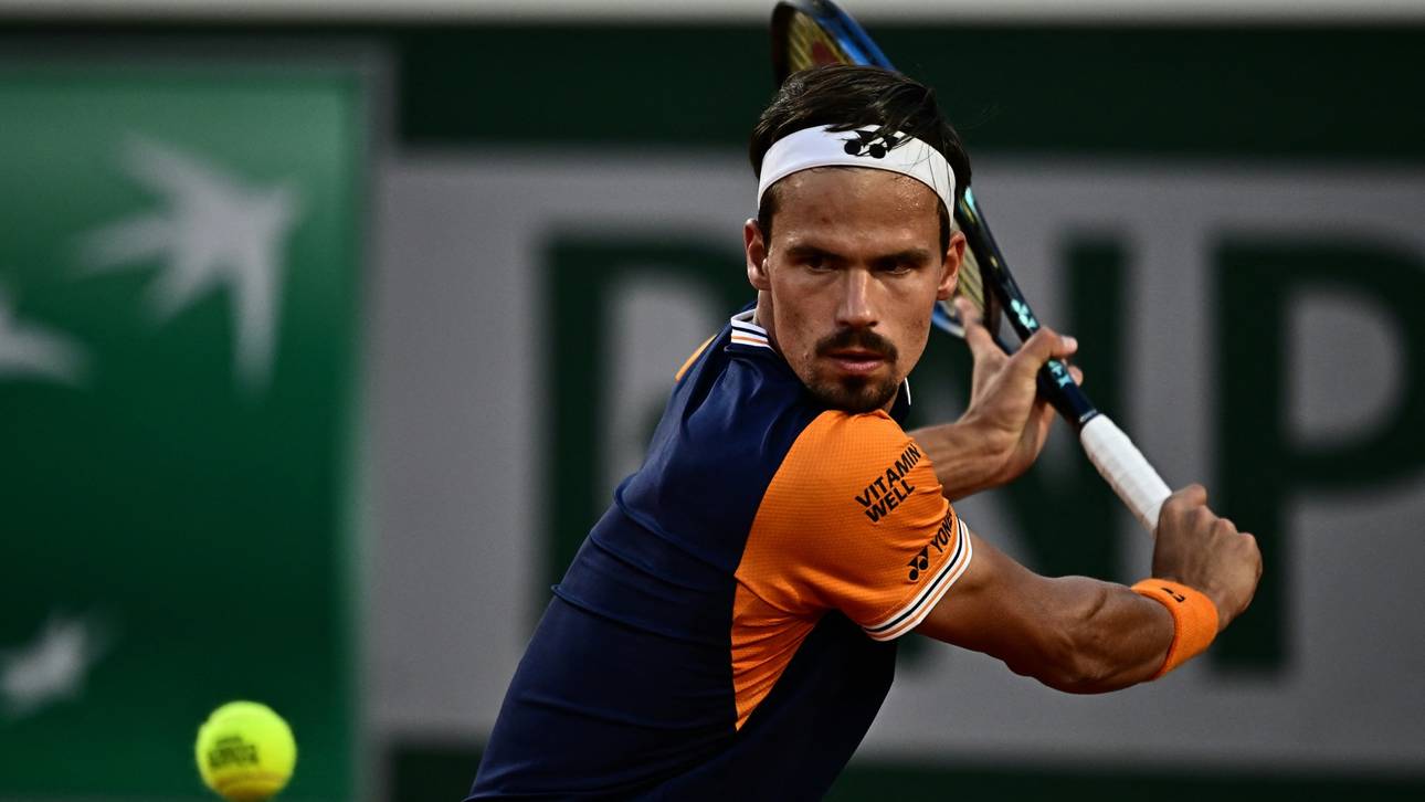 Tennis: Altmaier erster Achtelfinalist