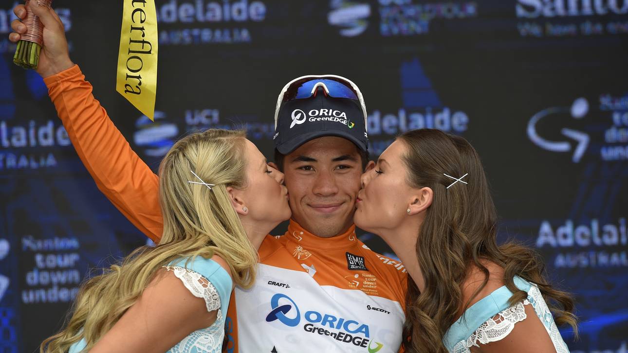 Ewan fährt ins ockerfarbene Trikot