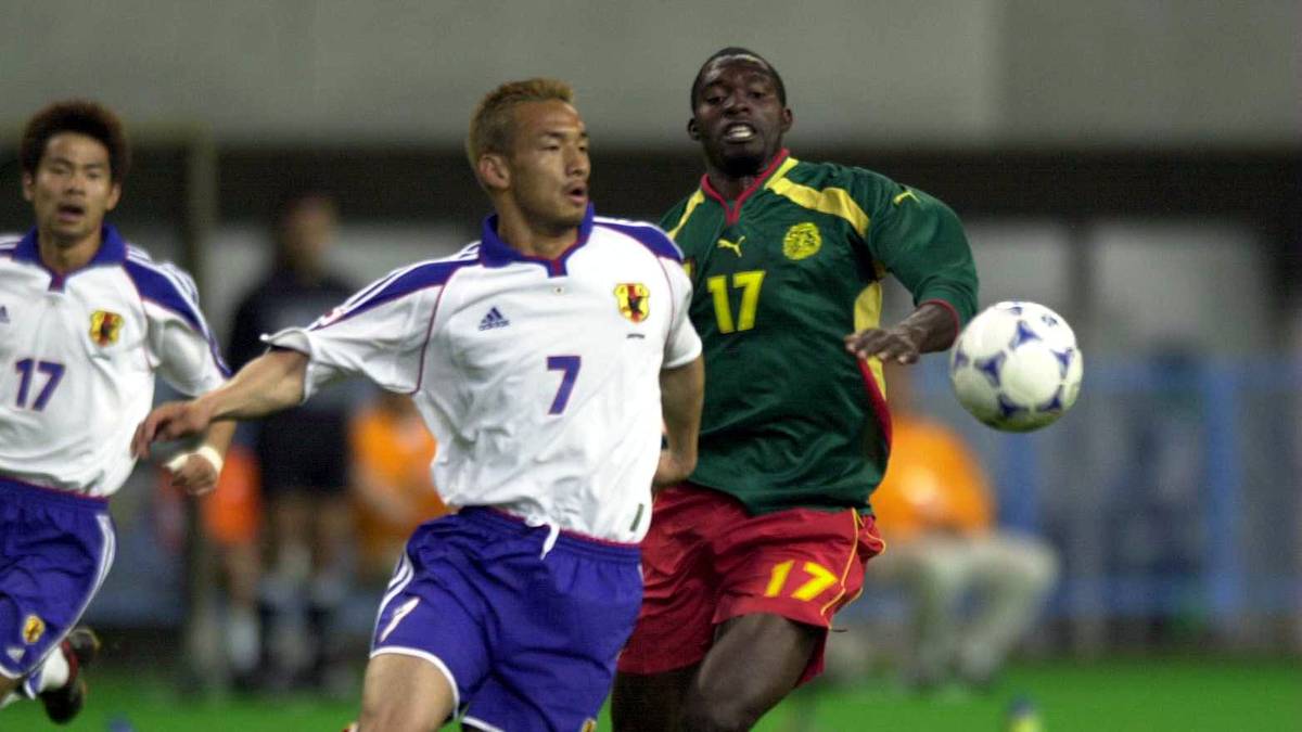 Nakata ist die Fußballlegende Japans. Er spielte 77 Mal für die Nationalmannschaft und erzielte dabei elf Tore. Sein Spitzname: Der Beckham Japans