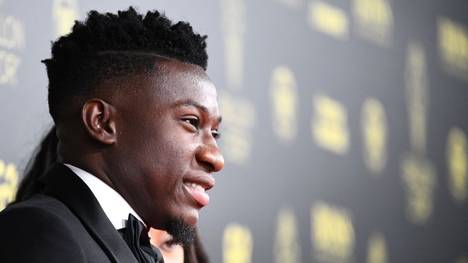 Torhüter Andre Onana von Ajax Amsterdam ist von der UEFA wegen einem Dopingvergehen für ein Jahr gesperrt worden
