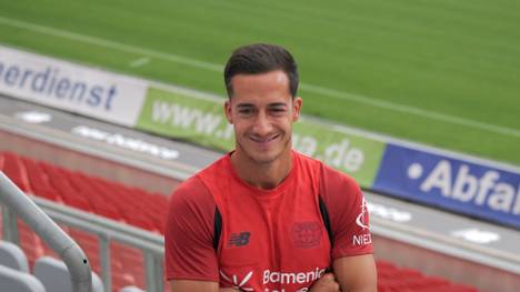 Der Transfer von Lucas Vazquez von Real Madrid zu Bayer Leverkusen ist unter Dach und Fach. Mit einer beachtlichen Titelsammlung wird er in der BayArena präsentiert - Leverkusen hat einen neuen Weltstar.