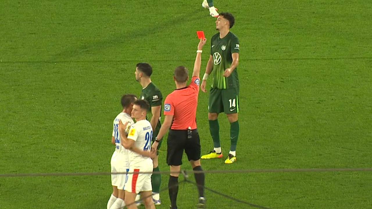 Bitterer Platzverweis im DFB-Pokal