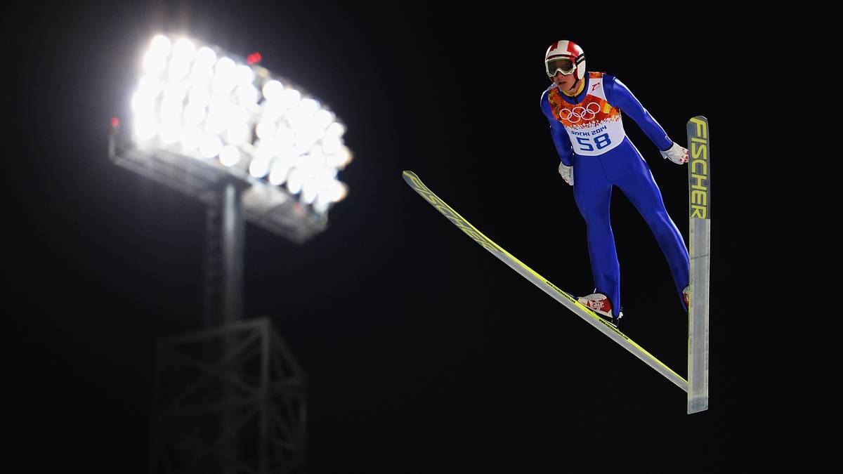 Unangefochten auf Platz eins liegt Gregor Schlierenzauer. Die 53 Siege des Österreichers müssen aber nicht das Ende der Fahnenstange sein. Der erst 25-Jährige - Neffe des fünfmaligen Rodel-Weltmeisters Markus Prock - ist trotz seiner enormen Erfolge in jungen Jahre weiterhin aktiv. In Oberstdorf wurde er 31.