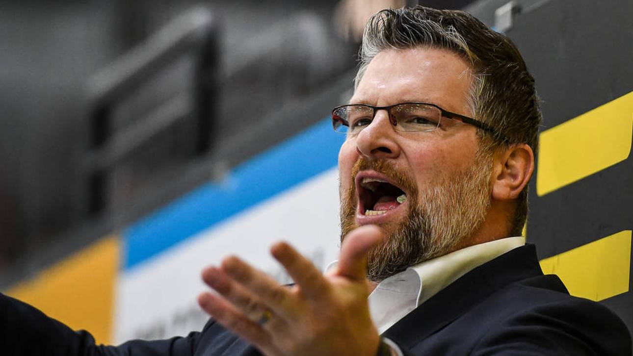 Trainerbeben beim Spitzenreiter!