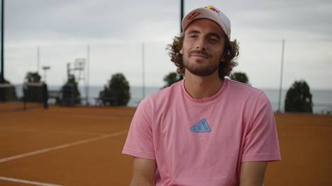 Der griechische Tennis-Star Stefanos Tsitsipas wird bei den Olympischen Spielen im Einzel, Herrendoppel und im Mixed um eine Medaille spielen. Für den 25-Jährigen wäre es das beste "Geschenk", das er sich machen kann.